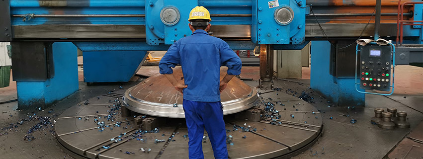 釜盖精加工数控车床