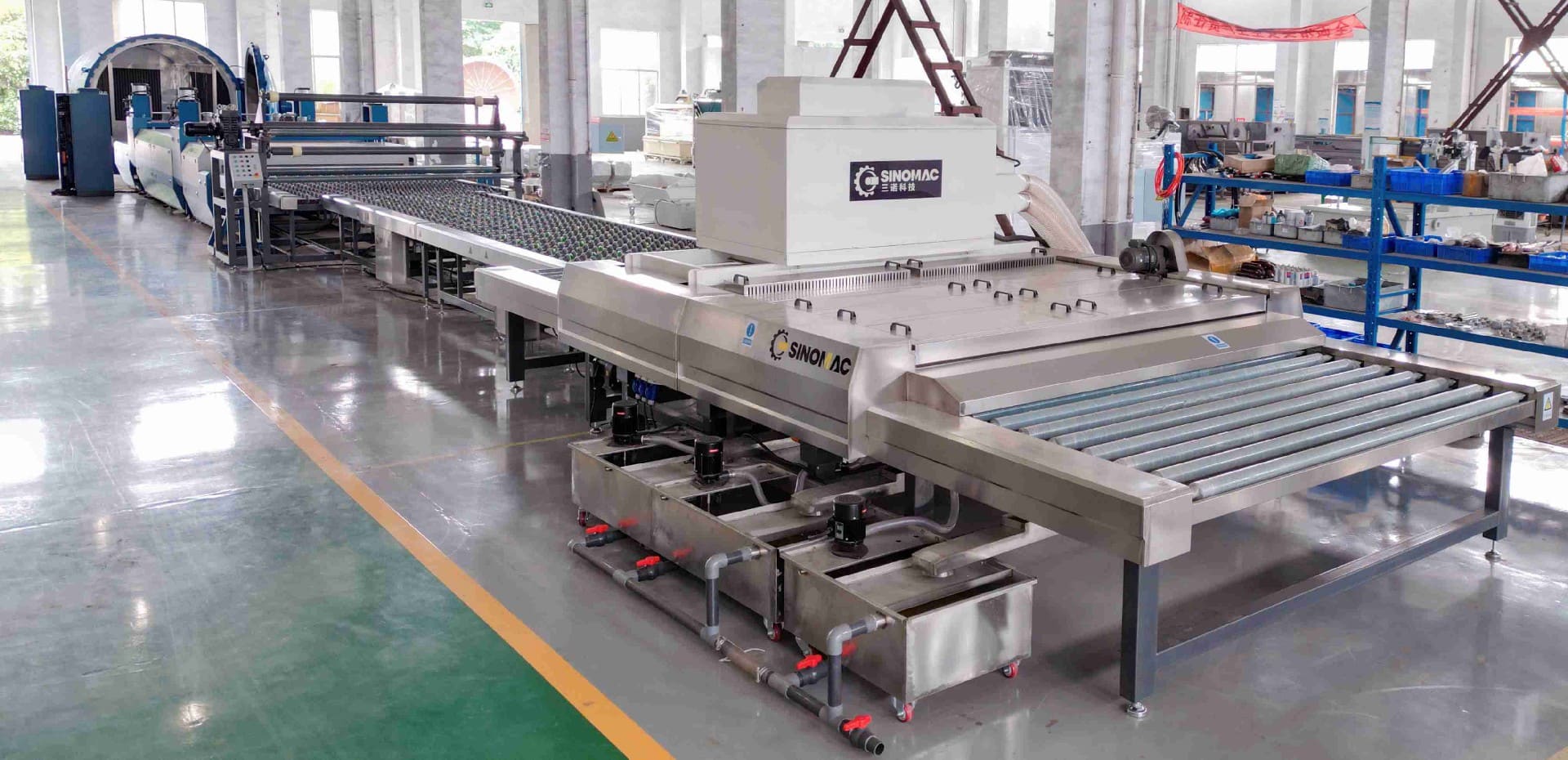 2471721980477104.jpg 印尼的半自动夹层玻璃生产线(1).jpg