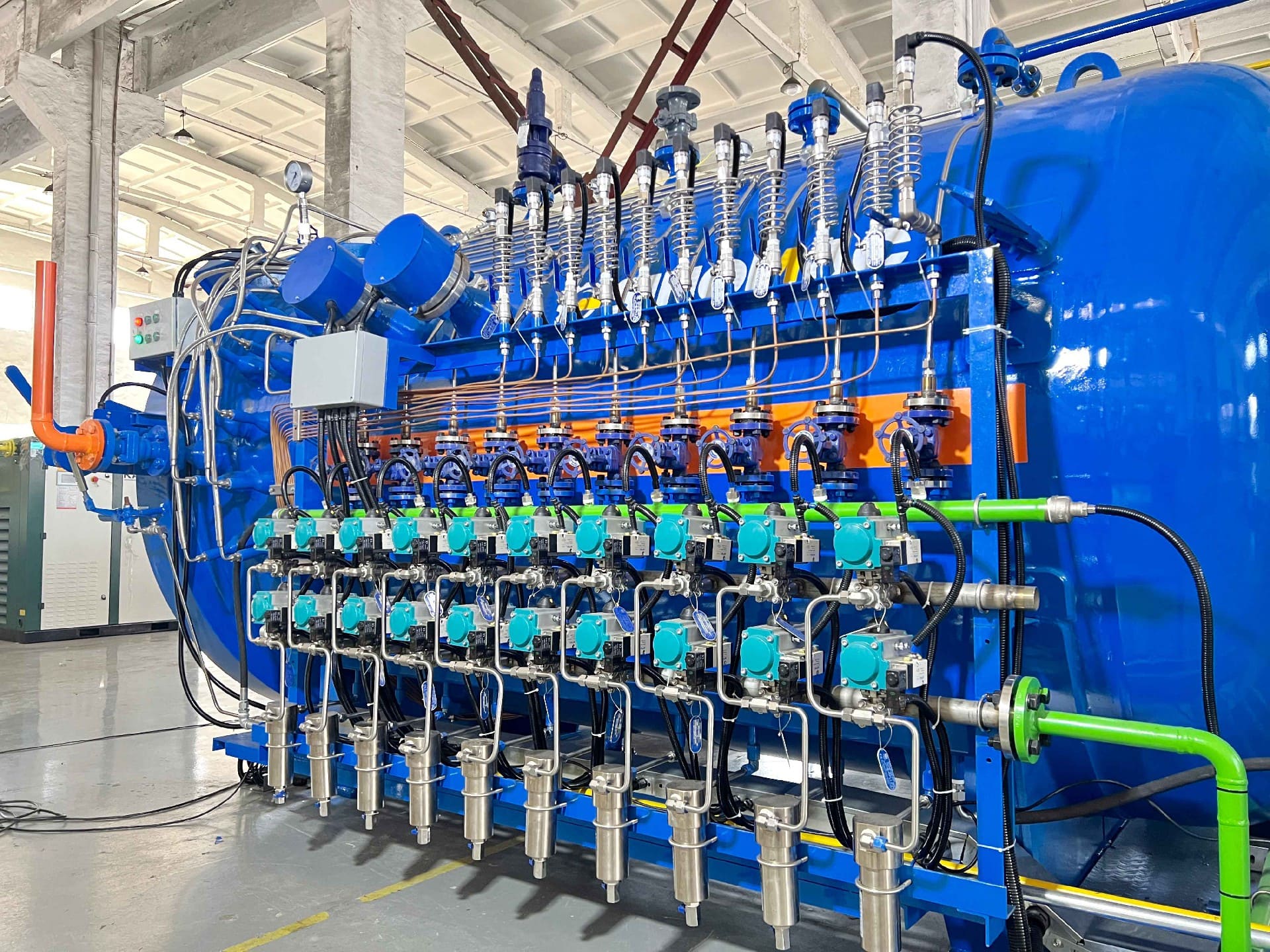 俄罗斯Kompozit JSC热压罐SN-CGF1320