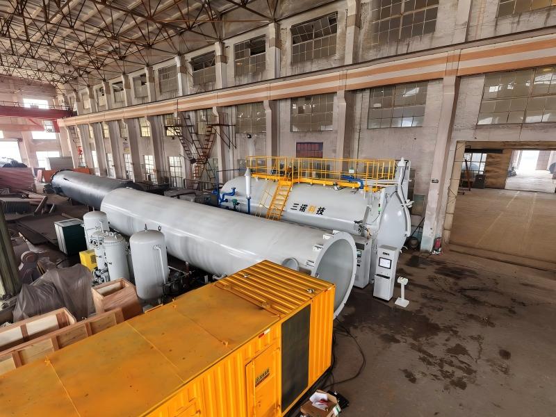 俄罗斯ERSTVAK3080热压罐